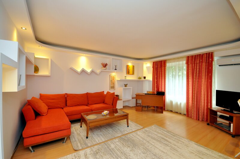 13 Septembrie Panduri apartament 2 camere renovat recent