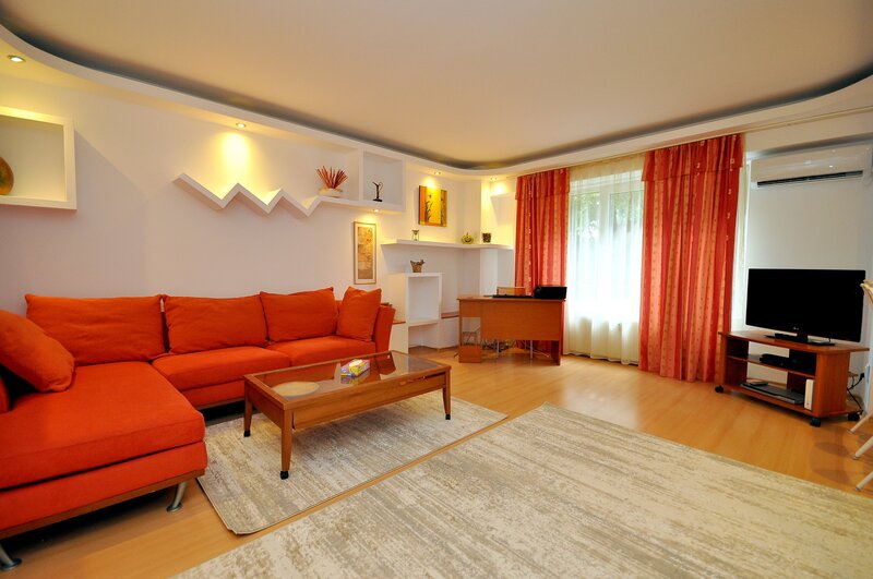 13 Septembrie Panduri apartament 2 camere renovat recent